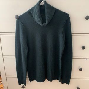 Aqua forest green cashmere sweater size medium
